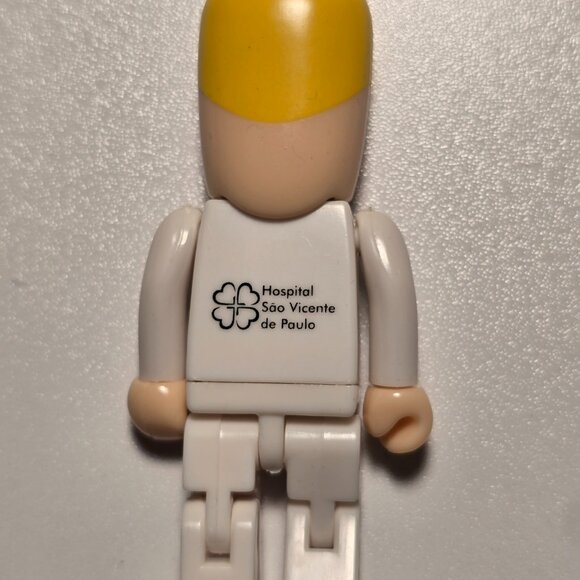 Doctor Flash Drive Thumb Memory Stick 3.0 4GB "Hospital San Vincente de Paulo" - Picture 4 of 9